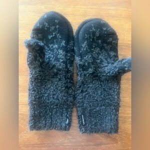 LuluLemon Black Fuzzy Mittens